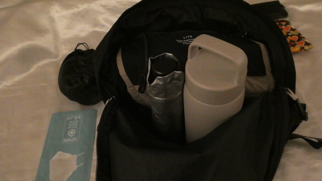 Bellroy Lite Daypack 水筒と折り畳み傘