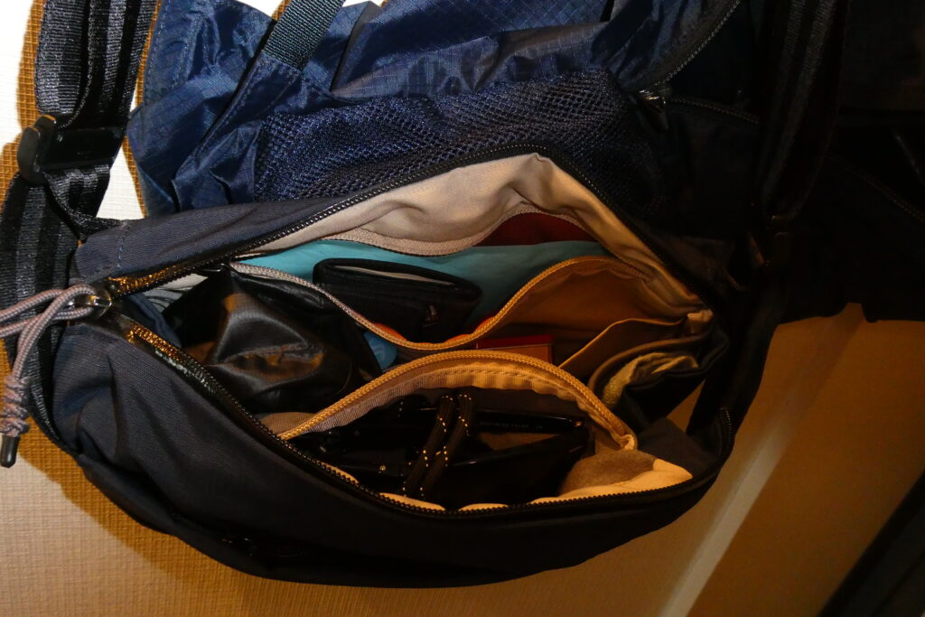 Bellroy Venture Sling 9L 使用時の様子
